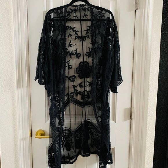 Fashion Nova Tops - Fashion Nova Black Floral Lace Embroidery Boho Flowy Kaftan Kimono Open Cardigan